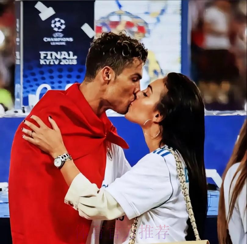 曼晚:C罗回皇马并非不可能 门德斯在拜仁也有影响力